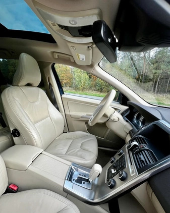 Volvo XC 60 cena 52500 przebieg: 233000, rok produkcji 2012 z Kępno małe 781